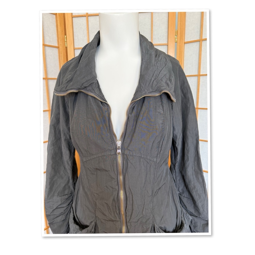 Transit Par Such (TR-900) Long Utility Jacket - Picture 5 of 16